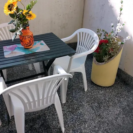 Casa Vacanze Besozzi Apartamento *